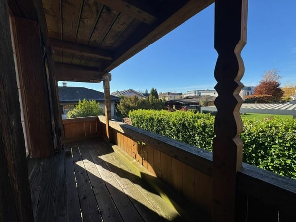 GROSSEN IMMOBILIEN - Charmanter Spycher mit modernem Anbau und einzigartigem Weinkeller 13