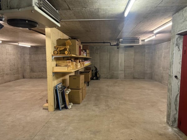 GROSSEN IMMOBILIEN - Charmanter Spycher mit modernem Anbau und einzigartigem Weinkeller 18