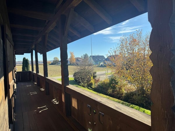 GROSSEN IMMOBILIEN - Charmanter Spycher mit modernem Anbau und einzigartigem Weinkeller 15