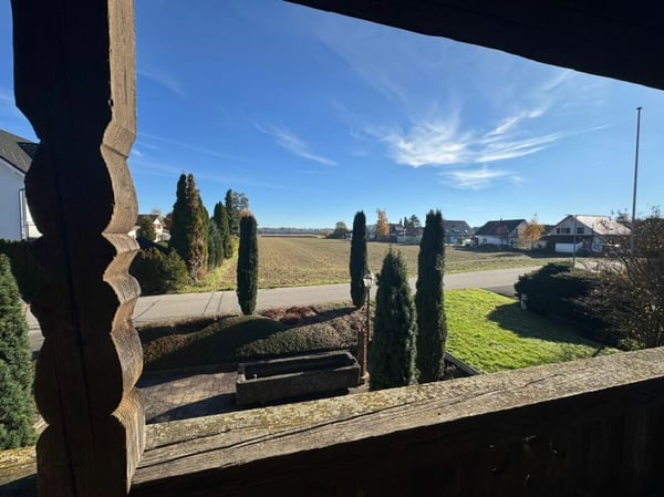 GROSSEN IMMOBILIEN - Charmanter Spycher mit modernem Anbau und einzigartigem Weinkeller 5