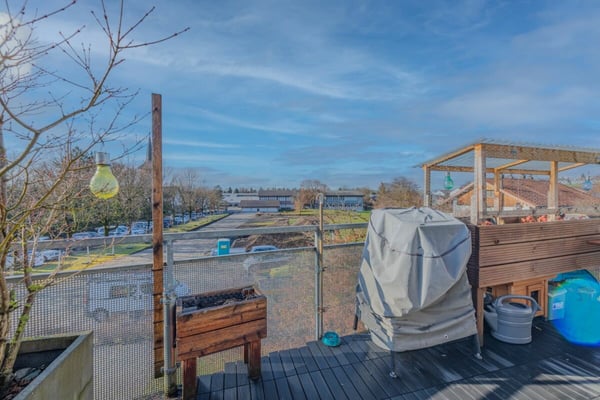 GROSSEN IMMOBILIEN - Gepflegter Hausteil mit drei 4.5-Zimmer-Wohnungen 17