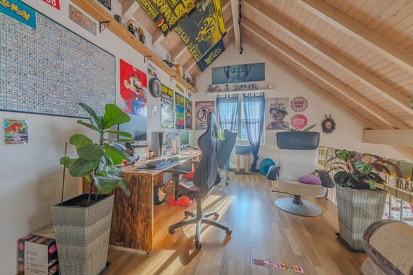 GROSSEN IMMOBILIEN - Gepflegter Hausteil mit drei 4.5-Zimmer-Wohnungen 15