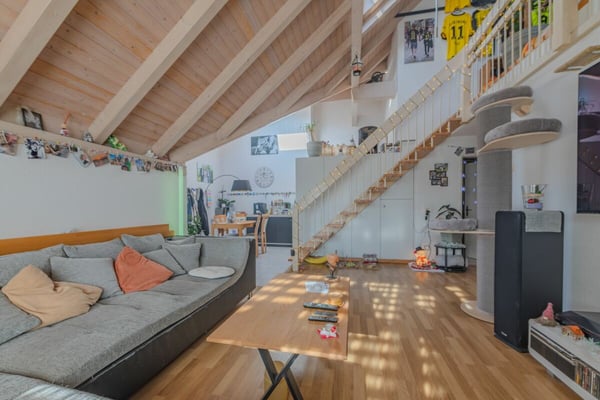 GROSSEN IMMOBILIEN - Gepflegter Hausteil mit drei 4.5-Zimmer-Wohnungen 14