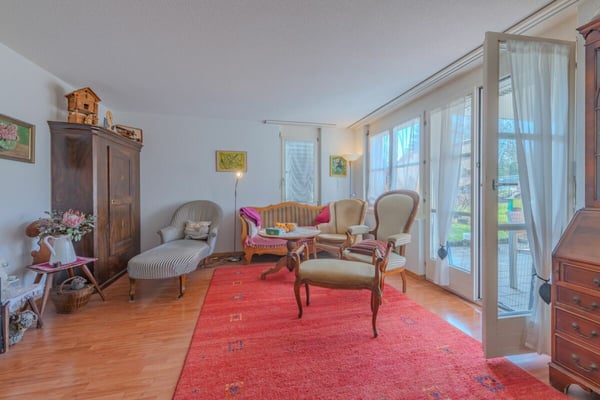 GROSSEN IMMOBILIEN - Gepflegter Hausteil mit drei 4.5-Zimmer-Wohnungen 5