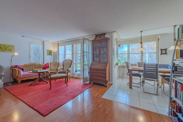 GROSSEN IMMOBILIEN - Gepflegter Hausteil mit drei 4.5-Zimmer-Wohnungen 4