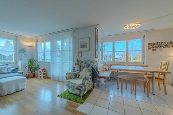 GROSSEN IMMOBILIEN - Gepflegter Hausteil mit drei 4.5-Zimmer-Wohnungen 9