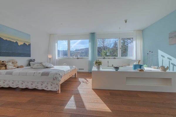GROSSEN IMMOBILIEN - Exklusives 5.5-Zimmer-Terrassenhaus mit Panorama auf Aaretal und Berner Alpen 10