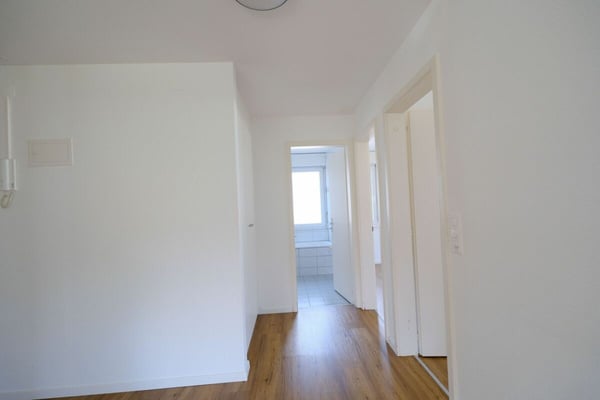 GROSSEN IMMOBILIEN - 3.5-Zimmer-Wohnung mit grossem Balkon und direktem Gartenzugang in Thierachern 7