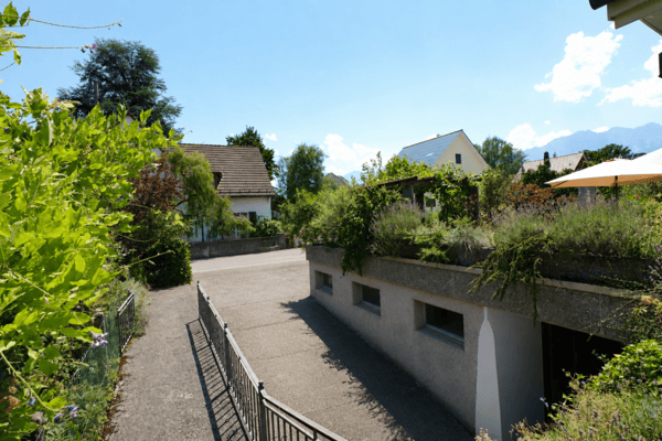 GROSSEN IMMOBILIEN - Freistehendes Einfamilienhaus mit Werkstatt, Atelier oder Praxis 3