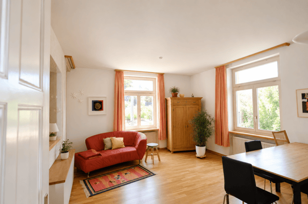 GROSSEN IMMOBILIEN - Freistehendes Einfamilienhaus mit Werkstatt, Atelier oder Praxis 5