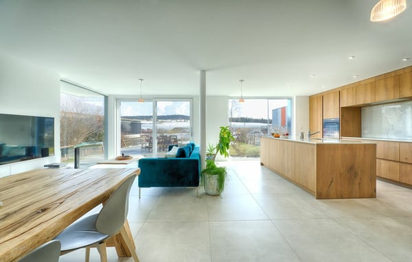 Très bel appartement récent de 5,5 pièces avec jardin 3