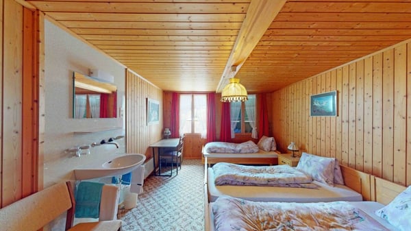 Hotel Pension Alpenrose mit 2 Restaurants und Skilift in Saxeten 10