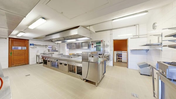 Dein Hausberg mit Panoramablick - perfekt für neue Nutzungskonzepte 11