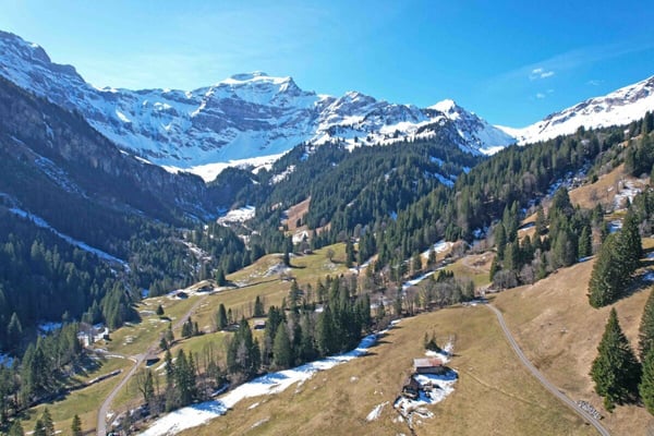 Riesiges EFH im Naturparadies in Saxeten 6