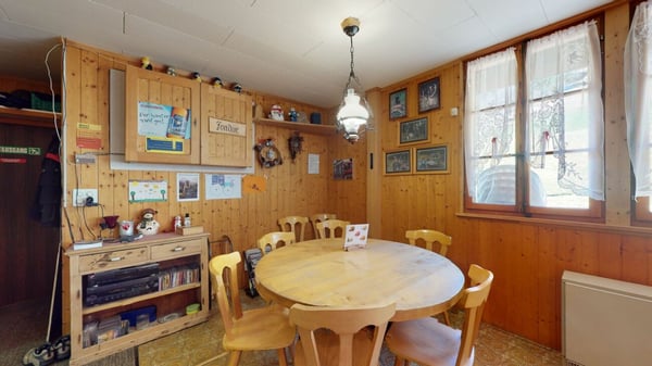 Restaurant `Pintli` mit Gästewohnung 14