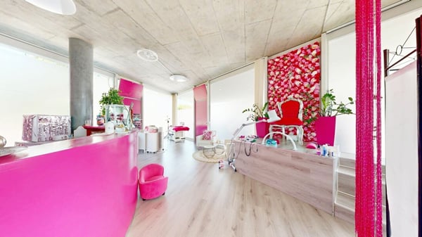 Moderne Wohnung mit Atelier in Neuenegg 10