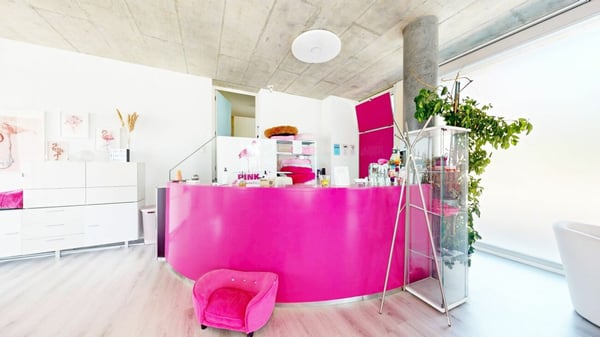 Moderne Wohnung mit Atelier in Neuenegg 11