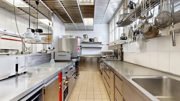 Gastro- /Gewerbelokal   im Zentrum von Burgdorf 14