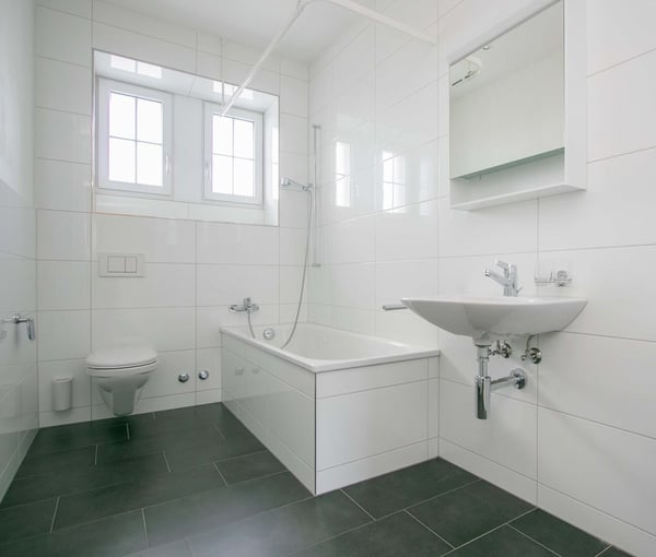 Moderne Altbauwohnung mit wundervoller Aussicht nahe Stadtzentrum 2