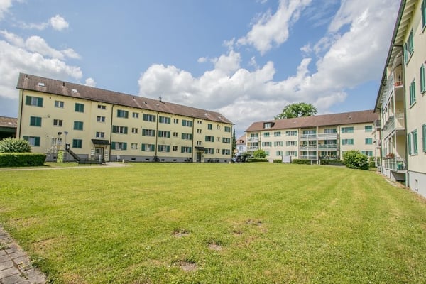 Familienwohnung mit neuer Küche im Zent…