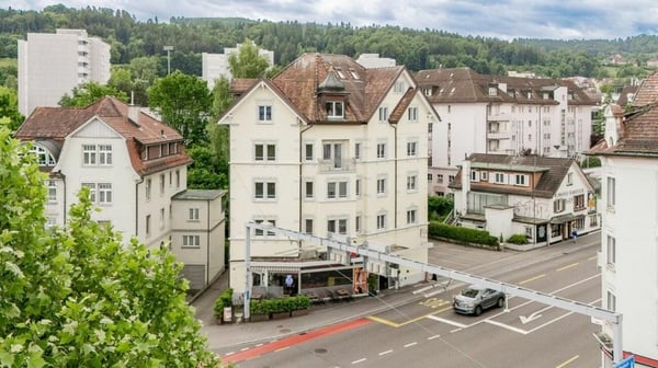 Dachwohnung mit besonderem Charakter 1