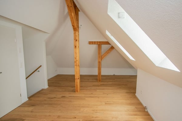 Dachwohnung mit besonderem Charakter 3