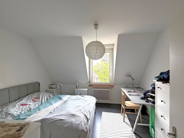 2.0 Zimmer-Wohnung an ausgezeichneter Lage zu vermieten 4