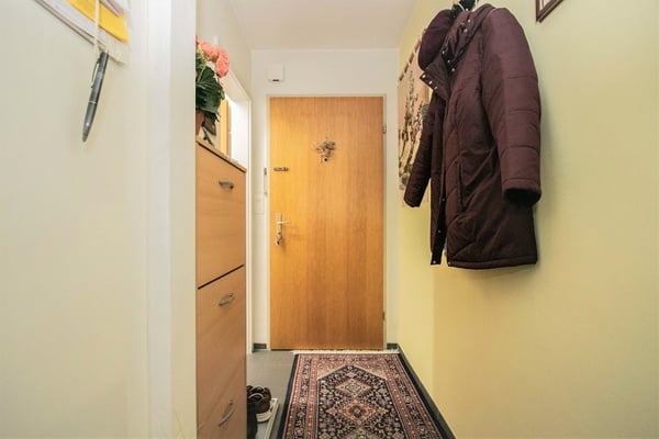 Wohnung mit moderner Küche & Balkon für Singles 5