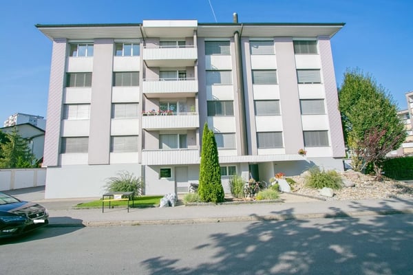 Wohnung mit moderner Küche & Balkon für Singles 7