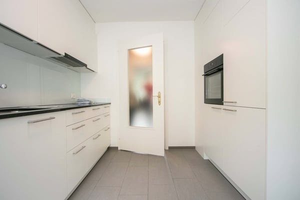 Wohnung mit eigenem Sitzplatz nahe Stadtzentrum zu vermieten 2