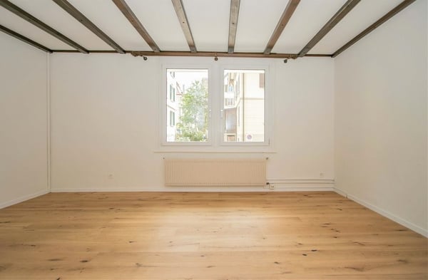 Wohnung mit eigenem Sitzplatz nahe Stadtzentrum zu vermieten 4