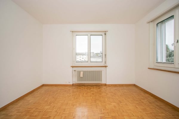 Grosszügige 4,5 Zimmer Wohnung mit Balkon und Nähe zum Bodensee 3
