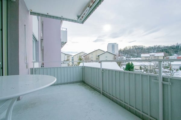 Wohnung mit moderner Küche & Balkon für Singles 7