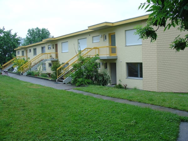 Appartement situé dans un quartier calme entouré de verdure. 10