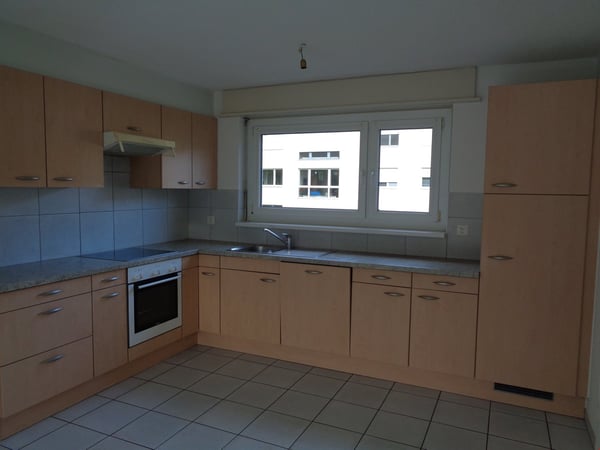 Appartement situé dans un quartier calme entouré de verdure. 2