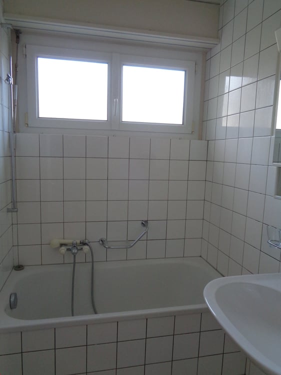 Appartement situé dans un quartier calme entouré de verdure. 4