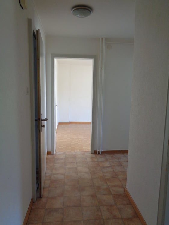 Appartement au 2e étage dans un immeuble proche du centre-ville. 5