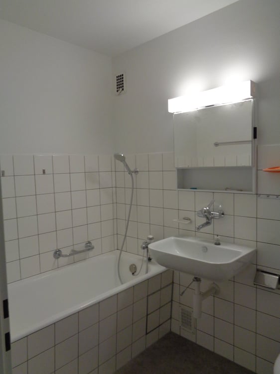 Grand appartement de 1.5 pièces proche du centre-ville. 12