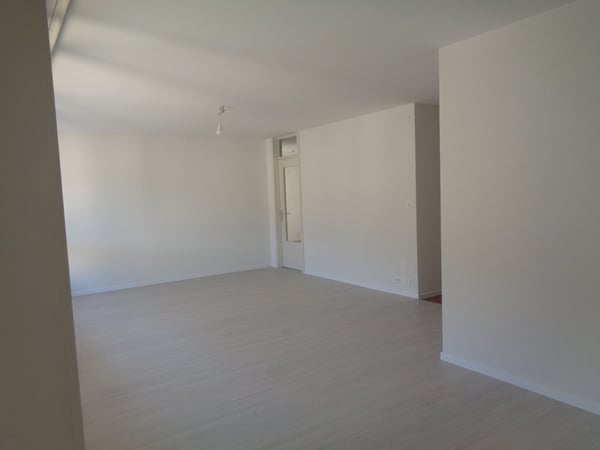 Grand appartement de 1.5 pièces proche du centre-ville. 7