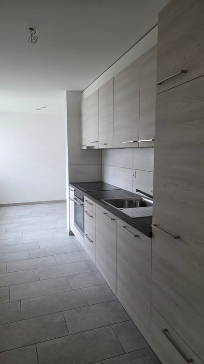 Grand appartement de 3.5 pièces proche du centre-ville. 3