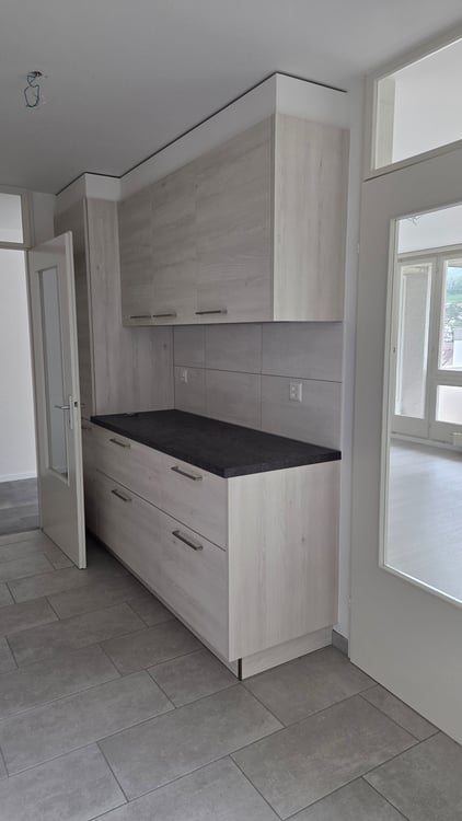Grand appartement de 3.5 pièces proche du centre-ville. 2