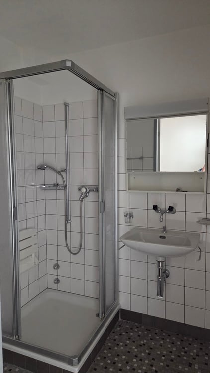 Appartement adapté dans résidence pour personnes âgées. 8