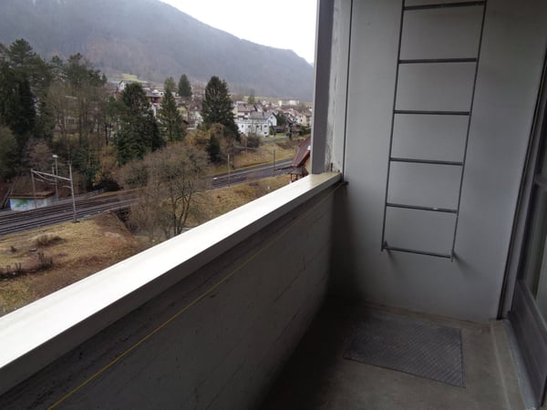 Appartement situé entre le centre-ville et la gare CFF 12