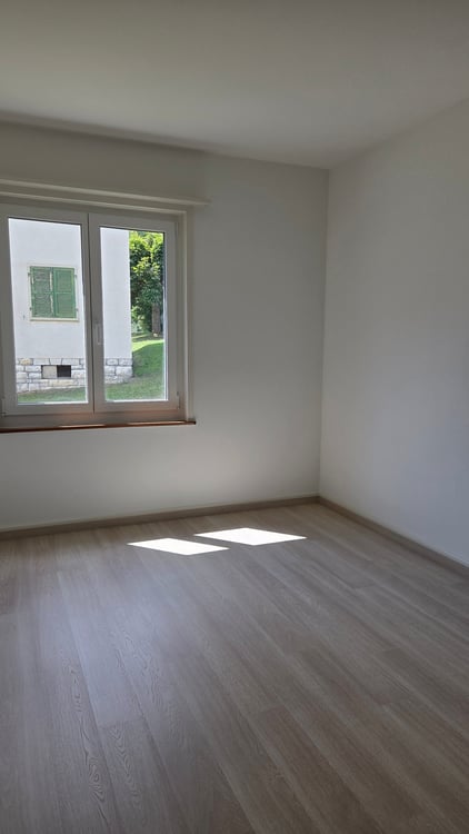 Appartement situé dans un petit immeuble de 4 logements. 6