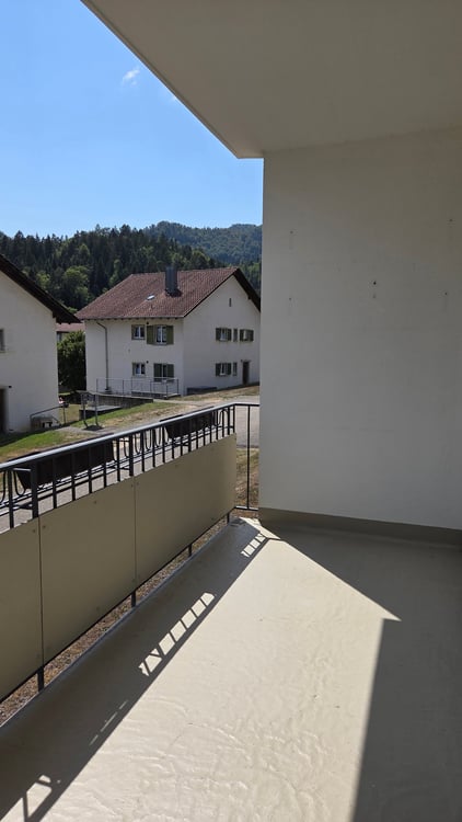 Appartement situé dans un petit immeuble de 4 logements. 12