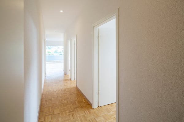 Appartement de rénovation récente au centre-ville. 8