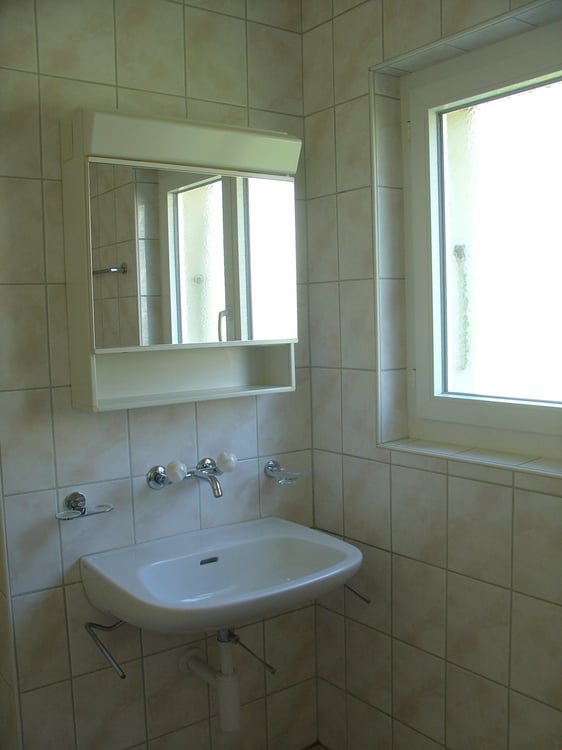 Appartement situé dans un petit immeuble de 2 logements. 8
