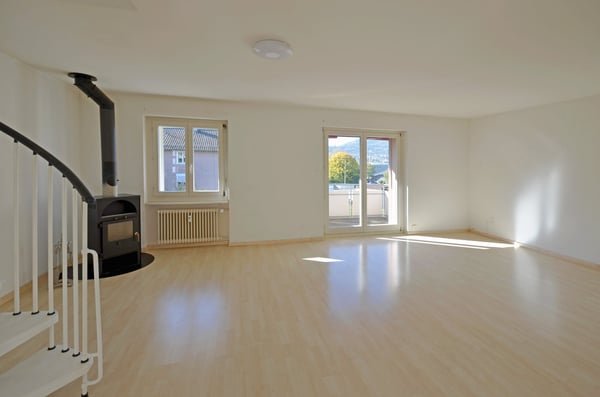 1.5 Zimmer Wohnung mit Gartenabteil und Garagenbox 8