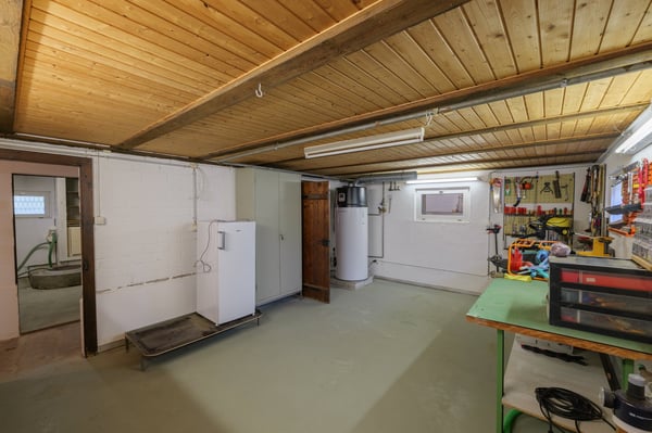 Charmantes 5-Zimmer-Einfamilienhaus in Studen – sofort verfügbar 15