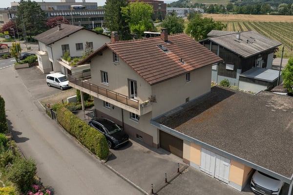 Charmantes 5-Zimmer-Einfamilienhaus in Studen – sofort verfügbar 34
